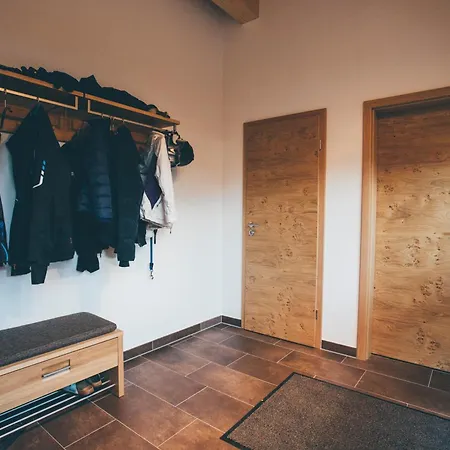 別荘 Haus Alpgaustrasse - Ferienhaeuser Alpenglueck *