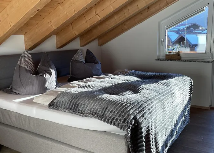 Haus Alpgaustrasse - Ferienhaeuser Alpenglueck * Oberstdorf